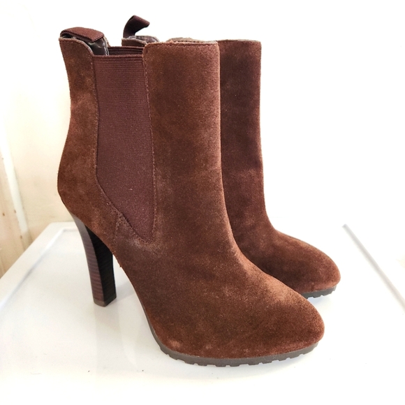 Chocolate suede Lauren by Ralph Lauren booties size 8 - Picture 1 of 6